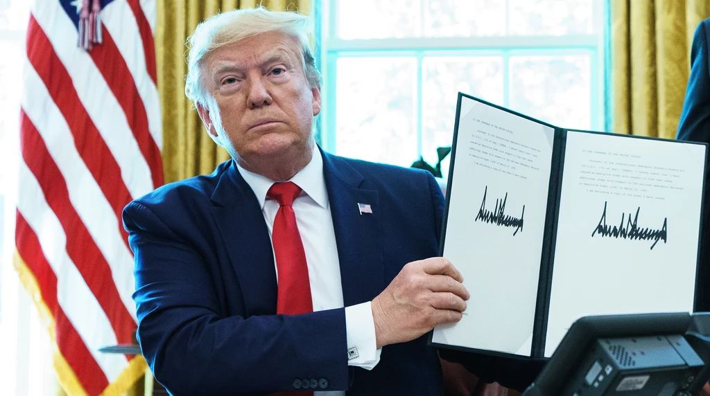 Sam zainteresowany stwierdził zresztą, że to zwycięstwo Trumpa w 2015 roku zmieniło odbiór jego pseudonimu. Sam zainteresowany stwierdził zresztą, że to zwycięstwo Trumpa w 2015 roku zmieniło odbiór jego pseudonimu.