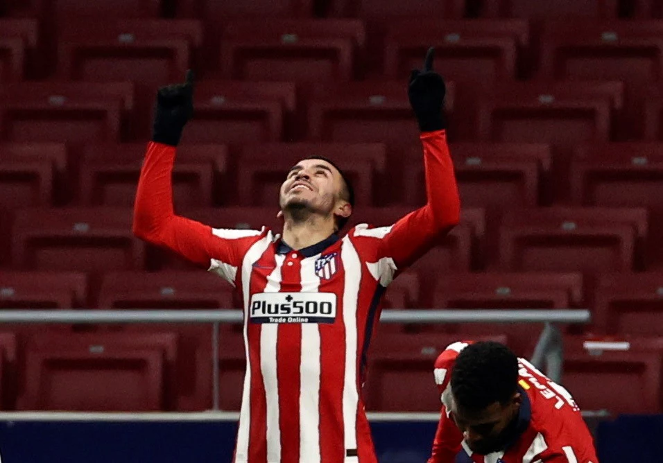 Angel Correa cieszy się z bramki zdobytej przeciwko Sevilli