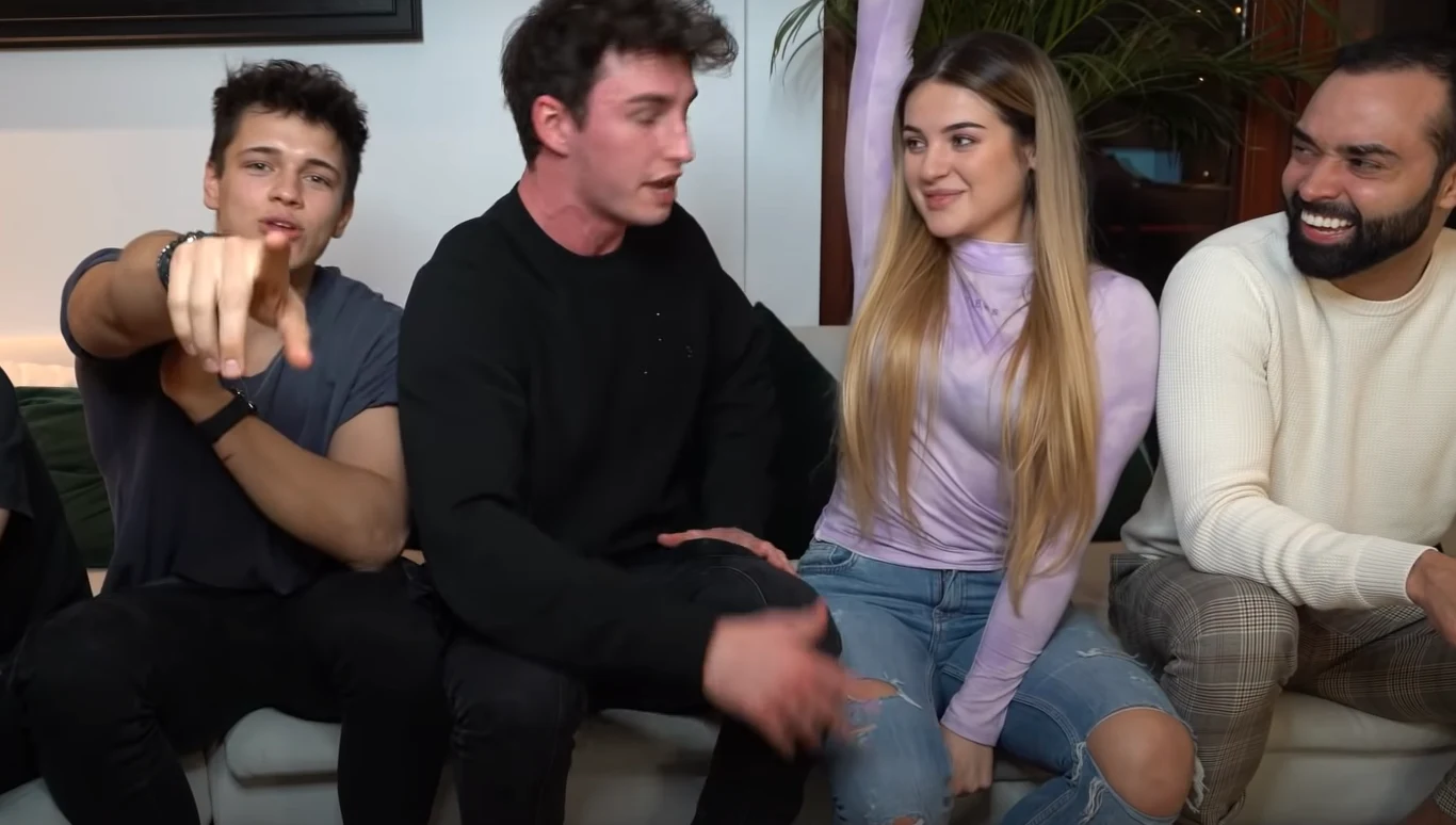 Uczestnicy nagrania byli rozbawieni nerwową reakcją Marcina Dubiela Uczestnicy nagrania byli rozbawieni nerwową reakcją Marcina Dubiela