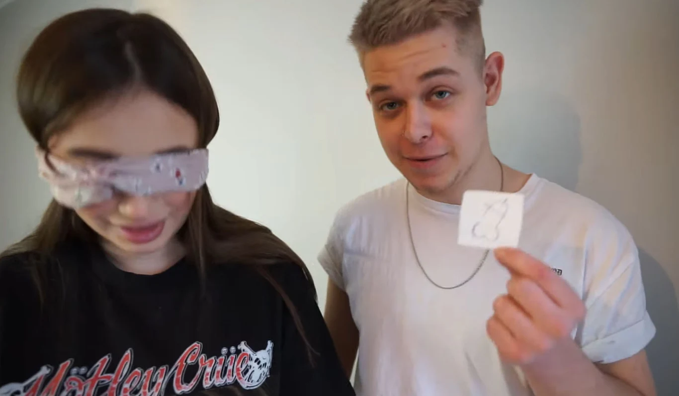 Fagata nie była świadoma tego, co przygotował dla niej tatuator Fagata nie była świadoma tego, co przygotował dla niej tatuator