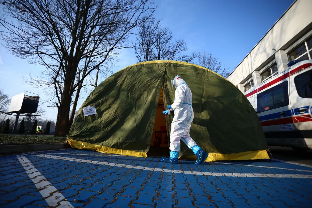 Testy na SARS-CoV-2 wykonano u blisko 134 tys. nauczycieli klas I-III i pracowników szkół Testy na SARS-CoV-2 wykonano u blisko 134 tys. nauczycieli klas I-III i pracowników szkół