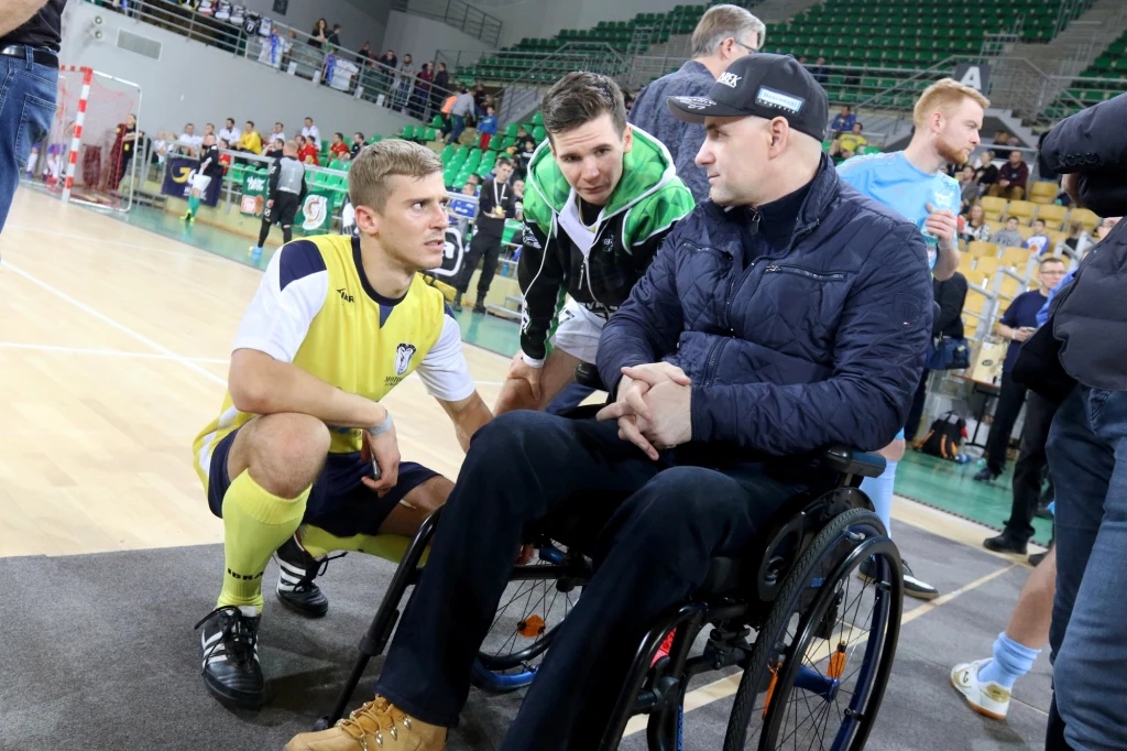 Tomasz Gollob z prawej, a z lewej Grzegorz Zengota Tomasz Gollob z prawej, a z lewej Grzegorz Zengota