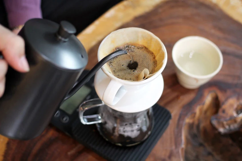 Picie kawy na czczo może zrujnować żołądek