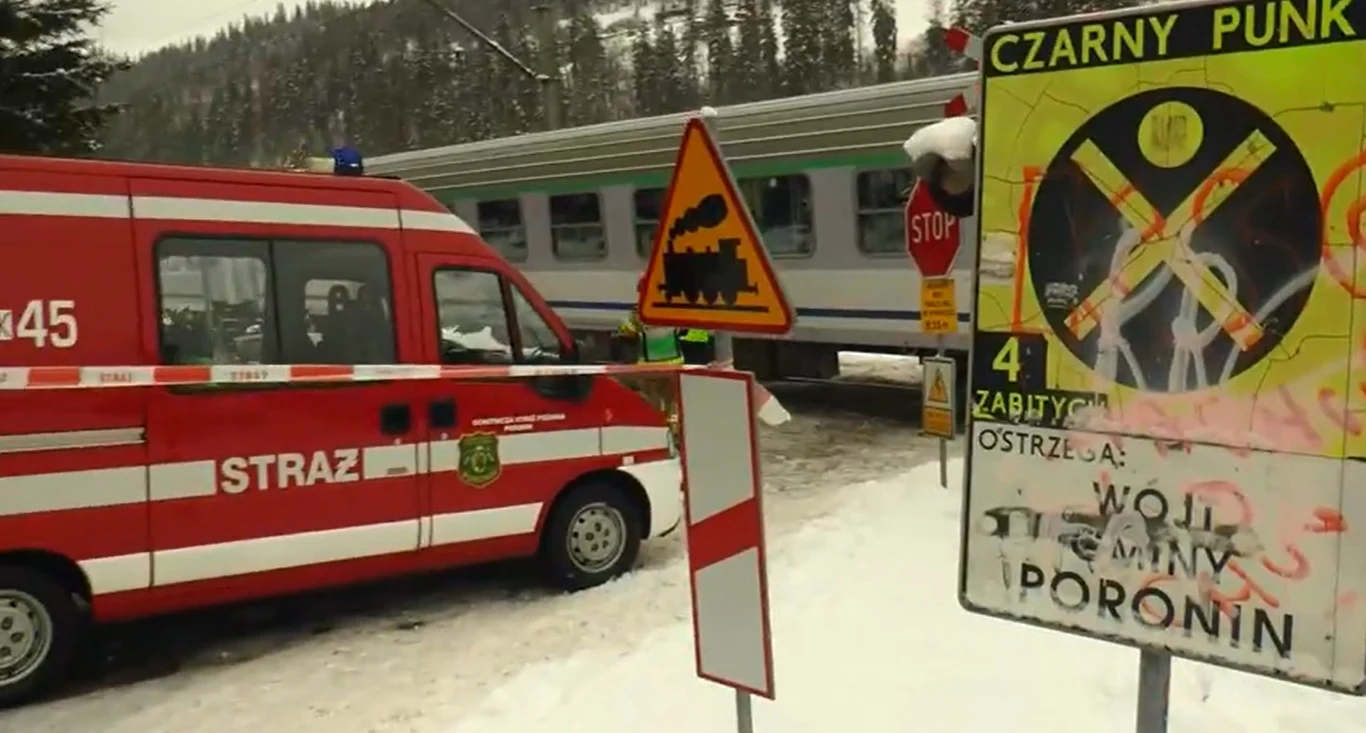 Przejazd był wyposażony w sygnalizację świetlną i oznaczony jako czarny punkt, w którym zginęły 4 osoby