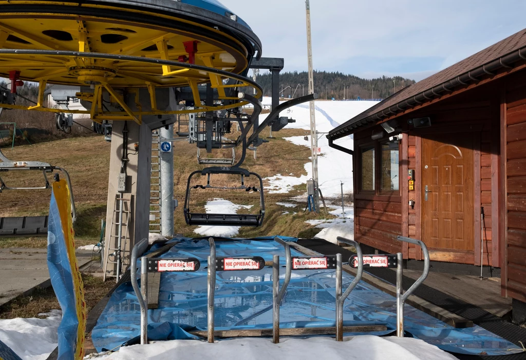 Zamknięty ośrodek narciarski Klepki- Wisła Malinka, Beskid Śląski/ zdjęcie ilustracyjne Zamknięty ośrodek narciarski Klepki- Wisła Malinka, Beskid Śląski/ zdjęcie ilustracyjne