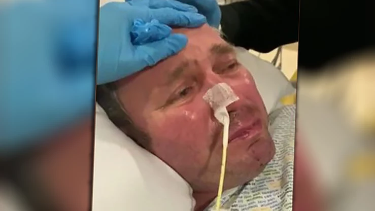 Mężczyzna jest w śpiączce i został odłączony od pokarmu oraz wody Mężczyzna jest w śpiączce i został odłączony od pokarmu oraz wody