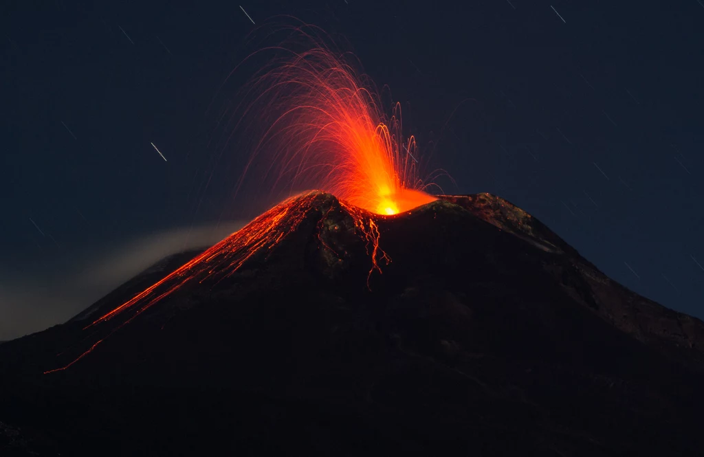 Etna zwiększyła aktywność. Rząd zdecydował o podniesieniu alertu.