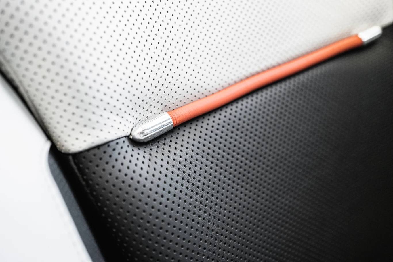 Tesla Model S od Ares Design