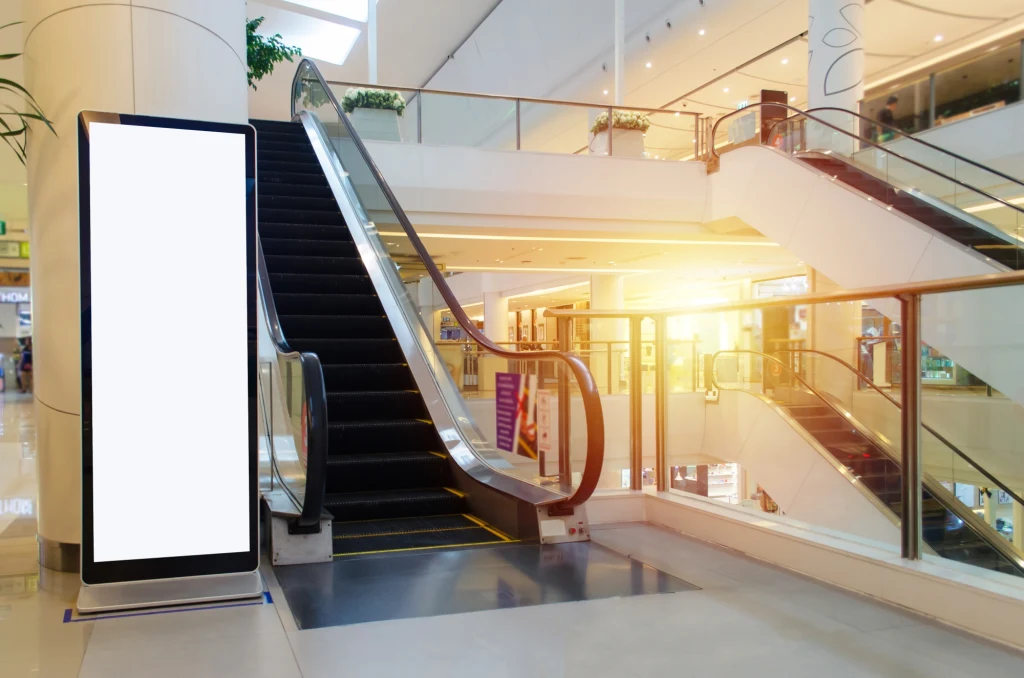 15 tygodni lockdownu przyniosło sklepom i usługodawcom ponad 30 mld zł strat