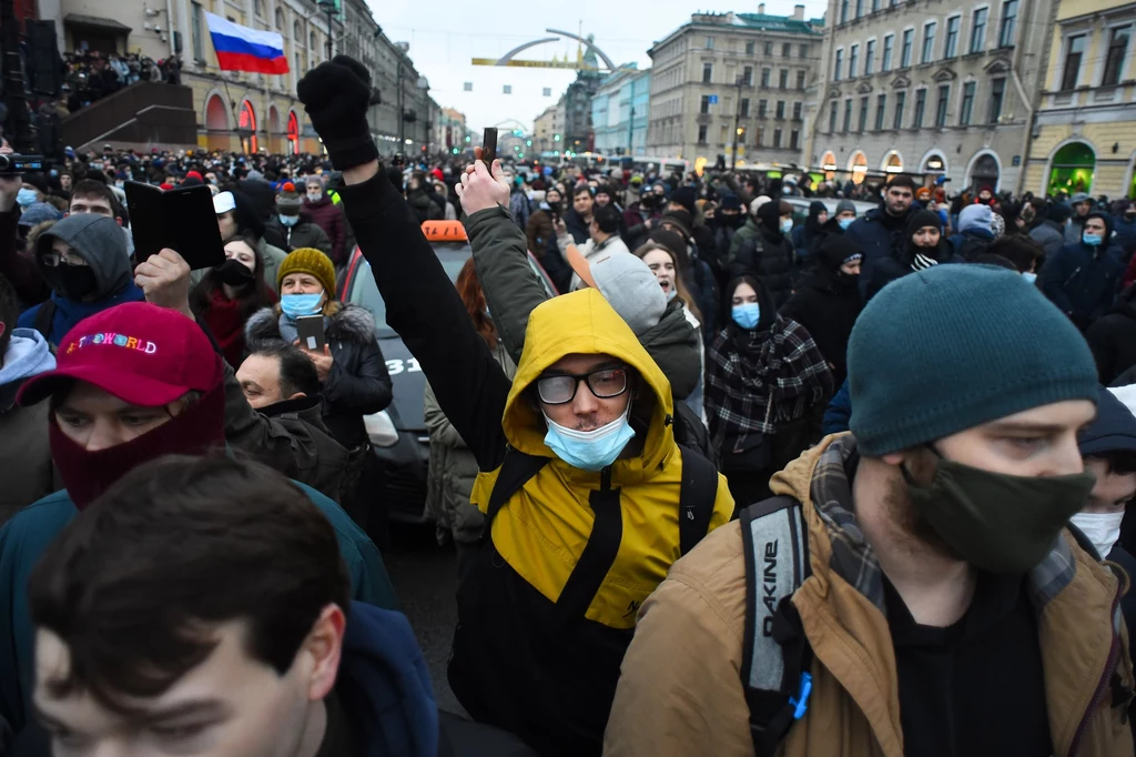 Demonstracje zorganizowano w całym kraju. Ze względu na różnicę czasu, jako pierwsze odbyły się te na rosyjskim Dalekim Wschodzie. Demonstrowano też między innymi w Jakucku, gdzie temperatura sięgnęła - 50 stopni Celsjusza. Demonstracje zorganizowano w całym kraju. Ze względu na różnicę czasu, jako pierwsze odbyły się te na rosyjskim Dalekim Wschodzie. Demonstrowano też między innymi w Jakucku, gdzie temperatura sięgnęła - 50 stopni Celsjusza.