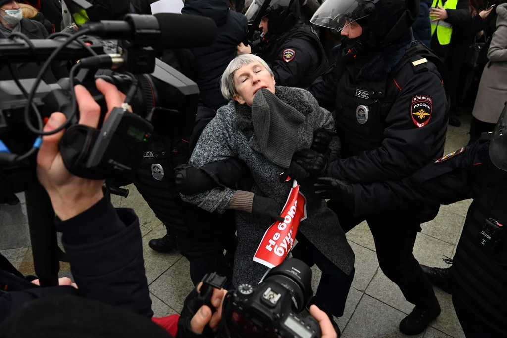 W Moskwie demonstracja zgromadziła tłumy. Według szacunków podawanych przez Reutersa, w centrum stolicy protestowało 40 tys. osób W Moskwie demonstracja zgromadziła tłumy. Według szacunków podawanych przez Reutersa, w centrum stolicy protestowało 40 tys. osób