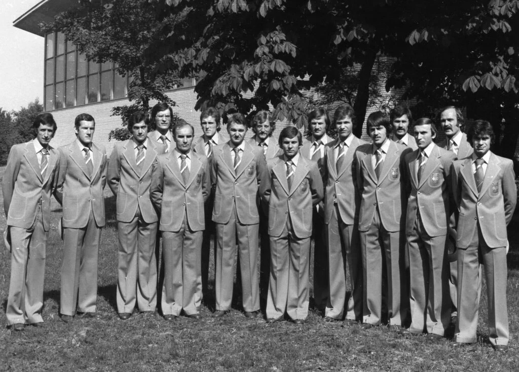 Reprezentacja Polski przed IO Montreal 1976, Włodzimierz Zieliński szósty od prawej Reprezentacja Polski przed IO Montreal 1976, Włodzimierz Zieliński szósty od prawej
