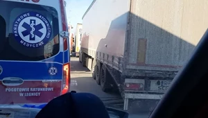 Spadający lód przyczyną tragedii na A4