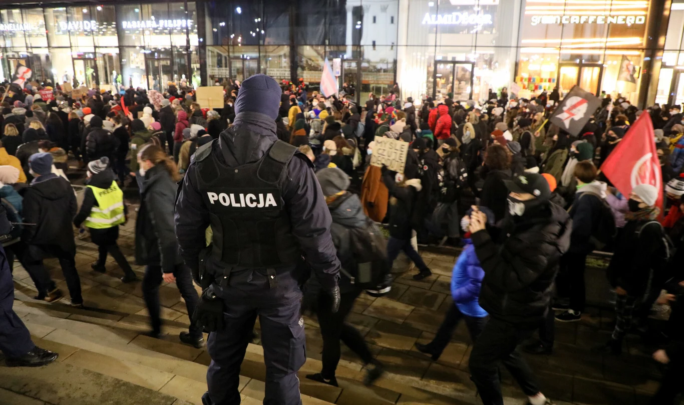 Protesty Strajku Kobiet po publikacji uzasadnienia wyroku TK w sprawie aborcji