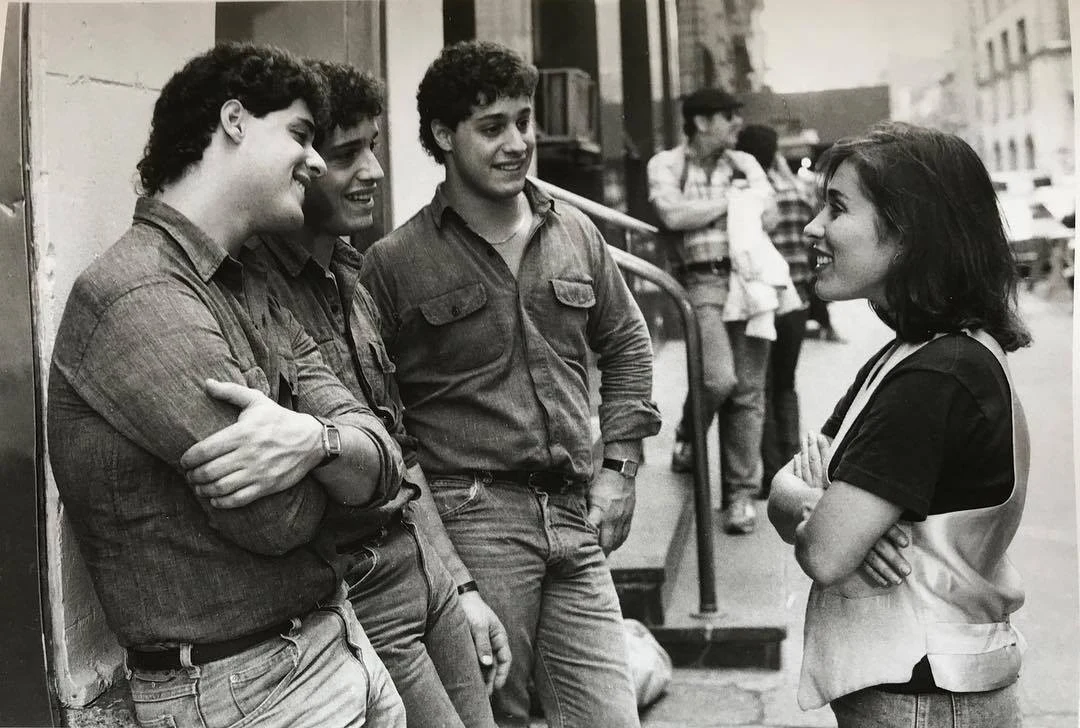 Eddy, Bobby i David z reżyserką Susan Seidelman, Nowy Jork 1984 (fot. z oficjalnego profilu filmu "Three Identical Strangers" na Facebooku)