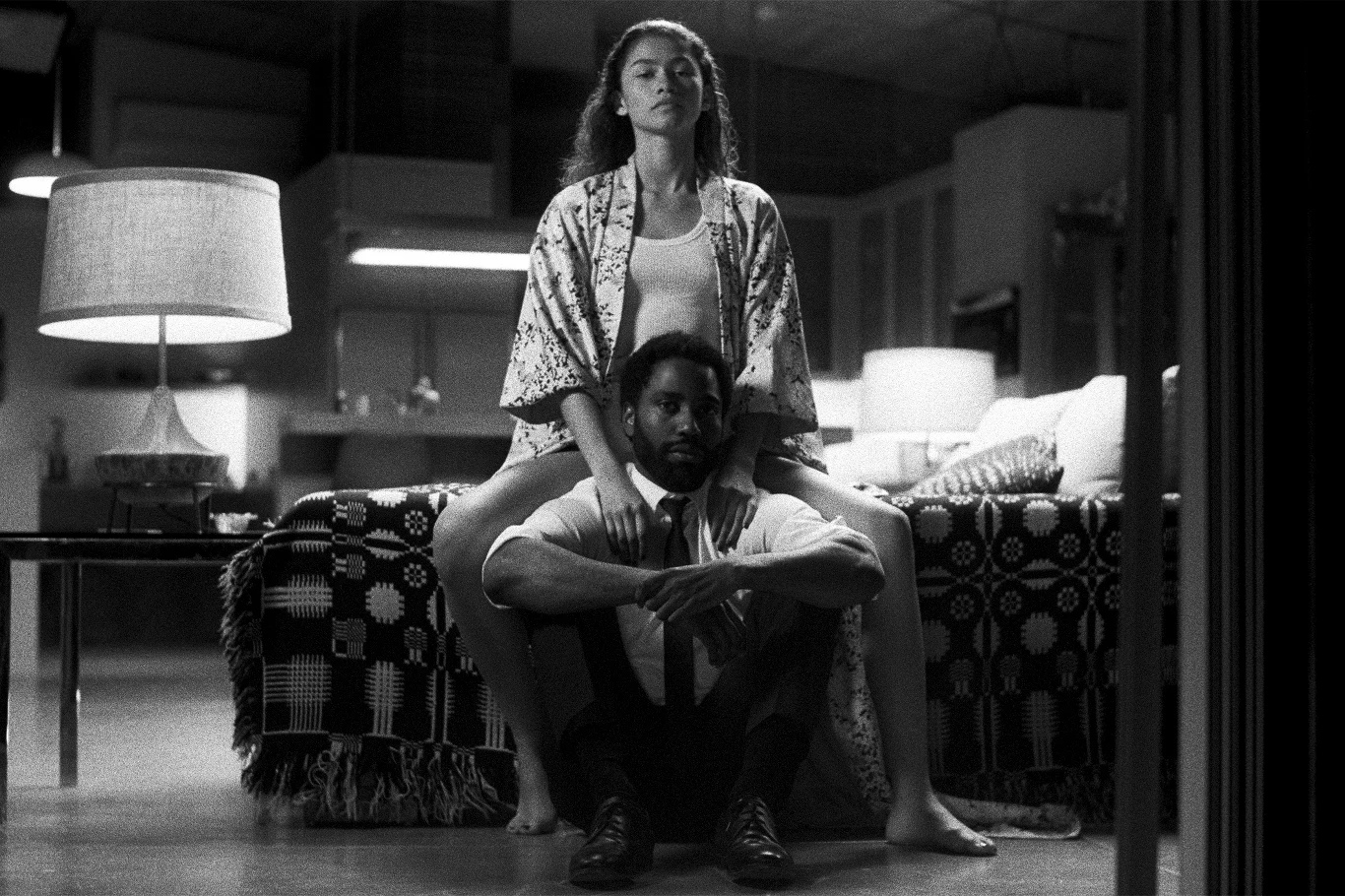 Zendaya i John David Washington w scenie z filmu "Malcolm i Marie"