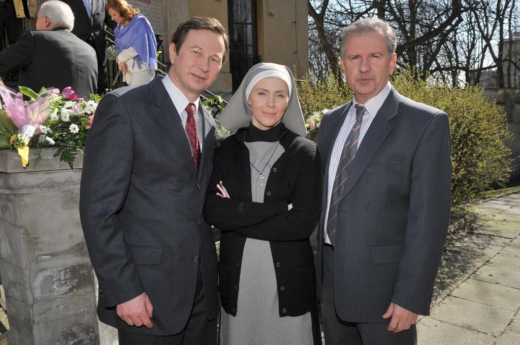 Agnieszka Wosińska z Piotrem Cyrwusem i Tomaszem Stockingerem Agnieszka Wosińska z Piotrem Cyrwusem i Tomaszem Stockingerem