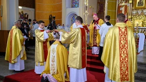 Msza święta z okazji święcenia biskupiego bpa Artura Ważnego w kościele