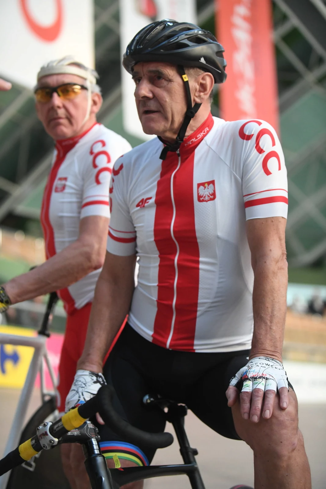 Ryszard Szurkowski podczas prezentacji trasy wyścigu kolarskiego Tour de Pologne w Pruszkowie w 2017 roku. Ryszard Szurkowski podczas prezentacji trasy wyścigu kolarskiego Tour de Pologne w Pruszkowie w 2017 roku.