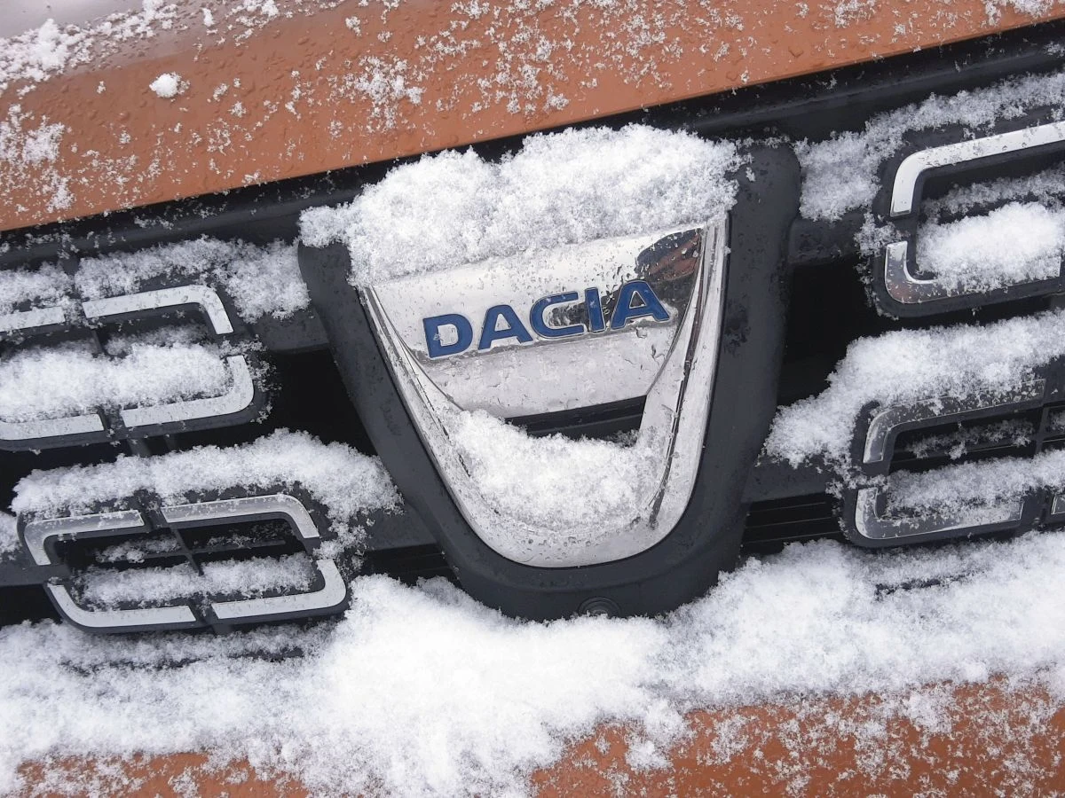 Dacia Duster 100 TCe 100 LPG 4x2 Dacia Duster 100 TCe 100 LPG 4x2