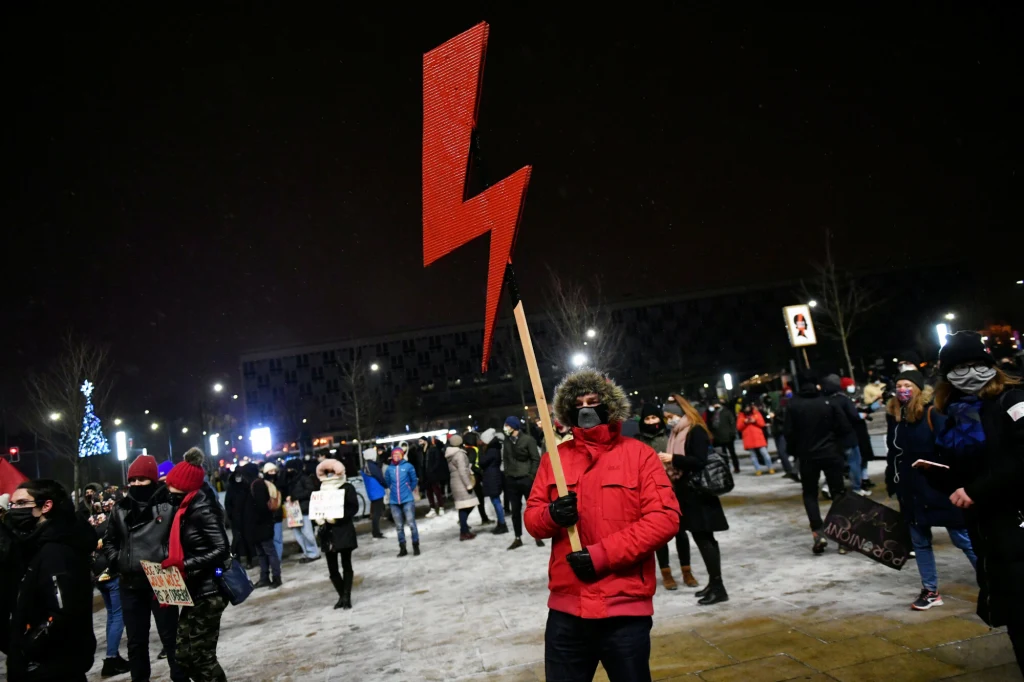 Wyrok TK w sprawie aborcji wywołał falę protestów Polsce