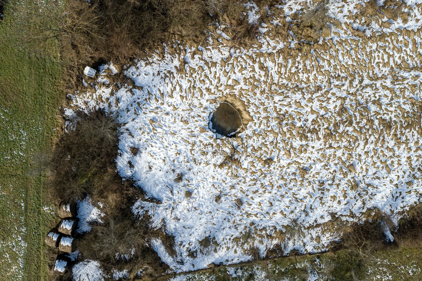Zapadliska po trzęsieniu ziemi w Chorwacji.