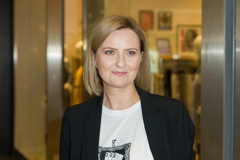 Izabela Kuna podczas otwarcia butiku Ochnik w Galerii Mokotów w 2018 roku 