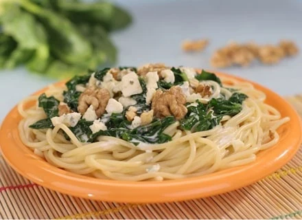 Spaghetti może być podawane z różnymi składnikami