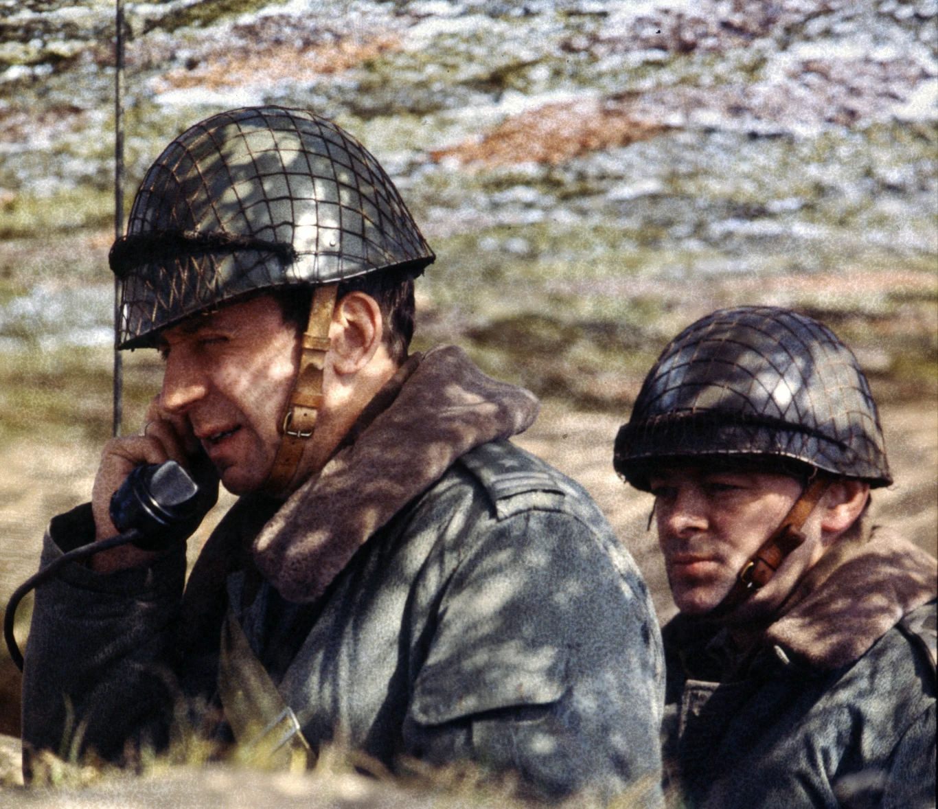 Również nie zaprzestano przerzucania wojsk. 8 kwietnia w Brzegu wylądowało 19 samolotów An-12 i cztery Ił-76. W nocy z 9 na 10 kwietnia wylądowało kolejnych 35 samolotów An-12, 12 samolotów Ił-76 i 11 śmigłowców Mi-6. Przydało się to podczas następnych manewrów – „Zapad-81”. Do interwencji był tylko krok.