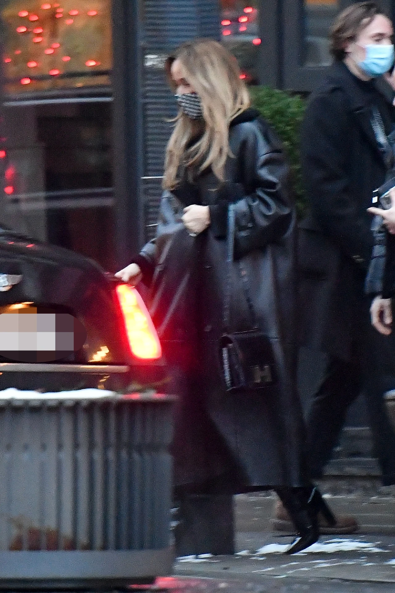 Joanna Przetakiewicz z torebką za 144 tys. złotych! Joanna Przetakiewicz z torebką za 144 tys. złotych!