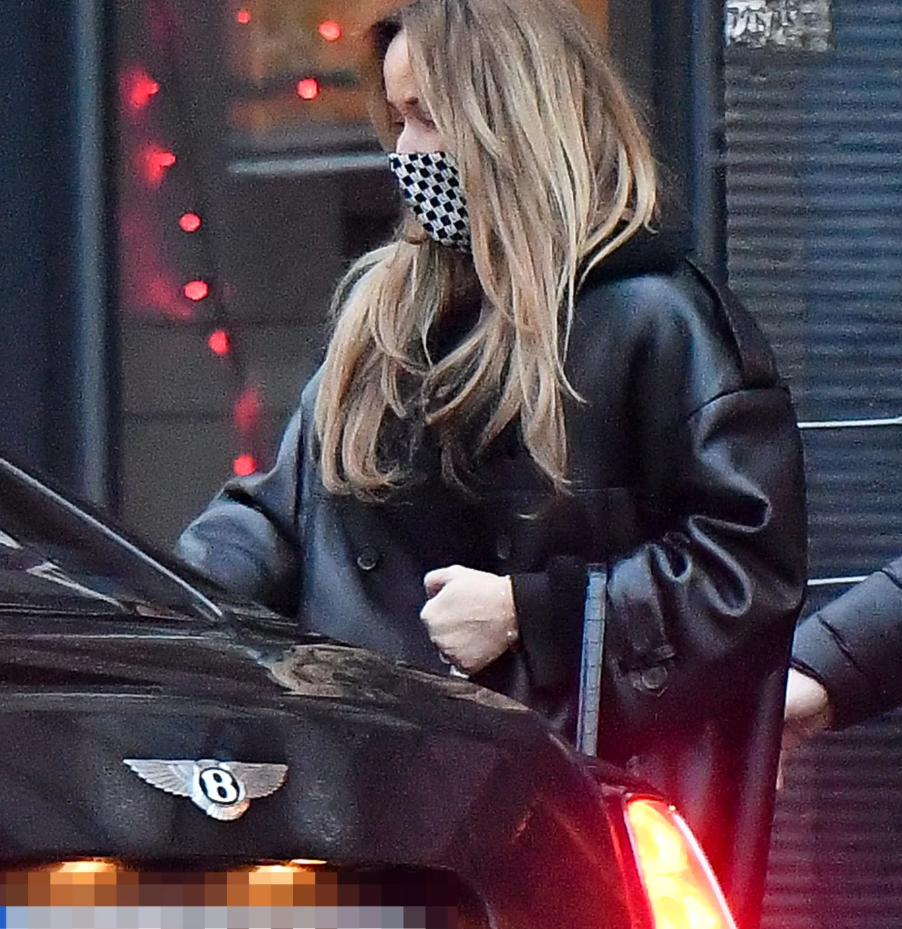 Joanna Przetakiewicz z torebką za 144 tys. złotych! Joanna Przetakiewicz z torebką za 144 tys. złotych!