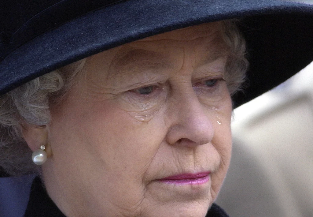 Królowa Elżbieta II ma wiele za złe wnukowi