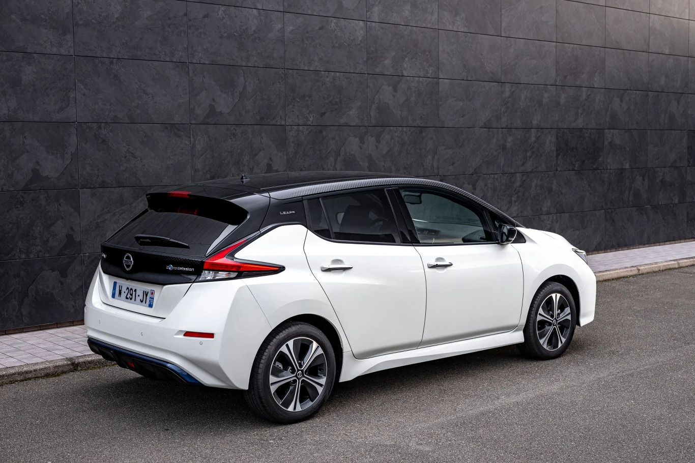 Nissan Leaf10