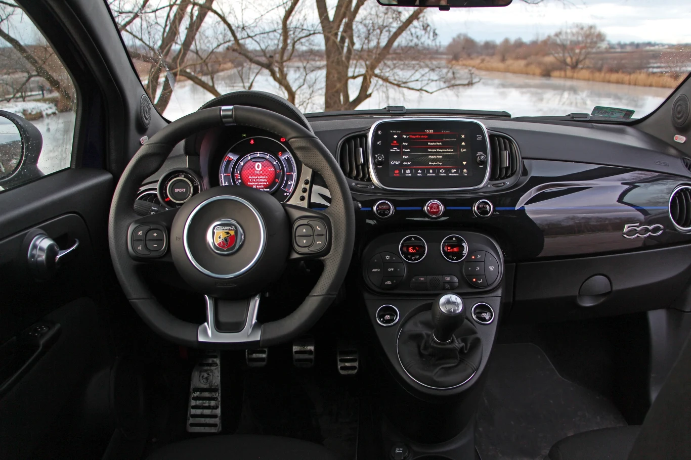 Abarth 595 Monster Energy Yamaha