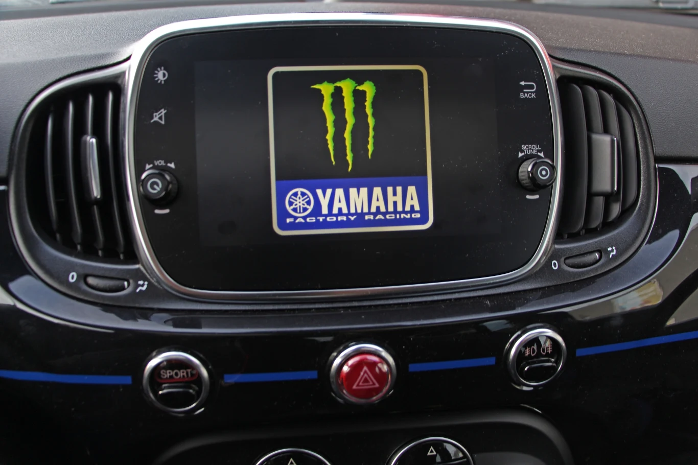 Abarth 595 Monster Energy Yamaha