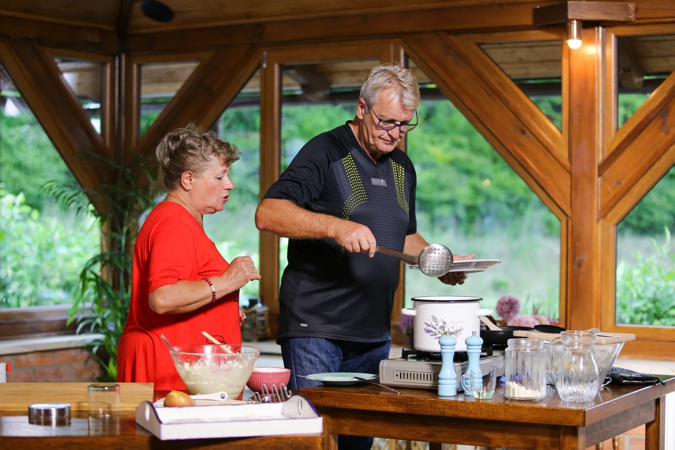 "Sanatorium miłości 3": Halinka i Wiesław robią pierogi