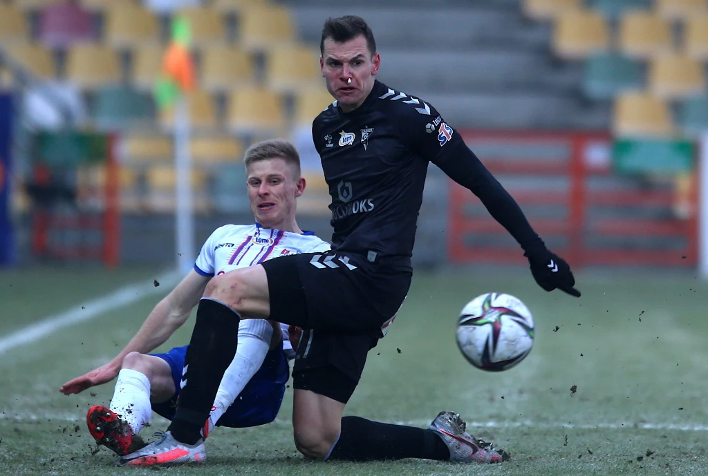 Górnik przegrał z Podbeskidziem 1-2 Górnik przegrał z Podbeskidziem 1-2