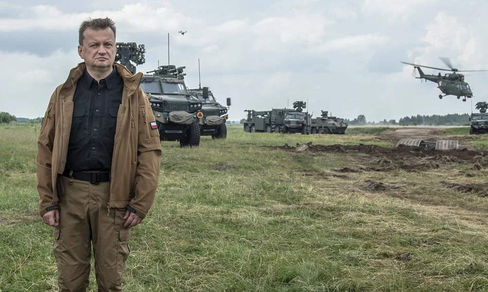 Minister Błaszczak ocenia ćwiczenia na szóstkę Minister Błaszczak ocenia ćwiczenia na szóstkę