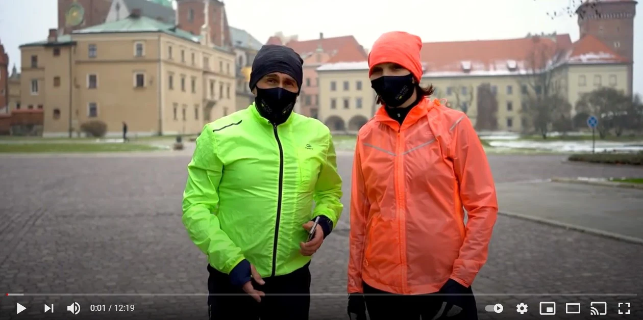 Robert z ukochaną (Screen:youtube.com)