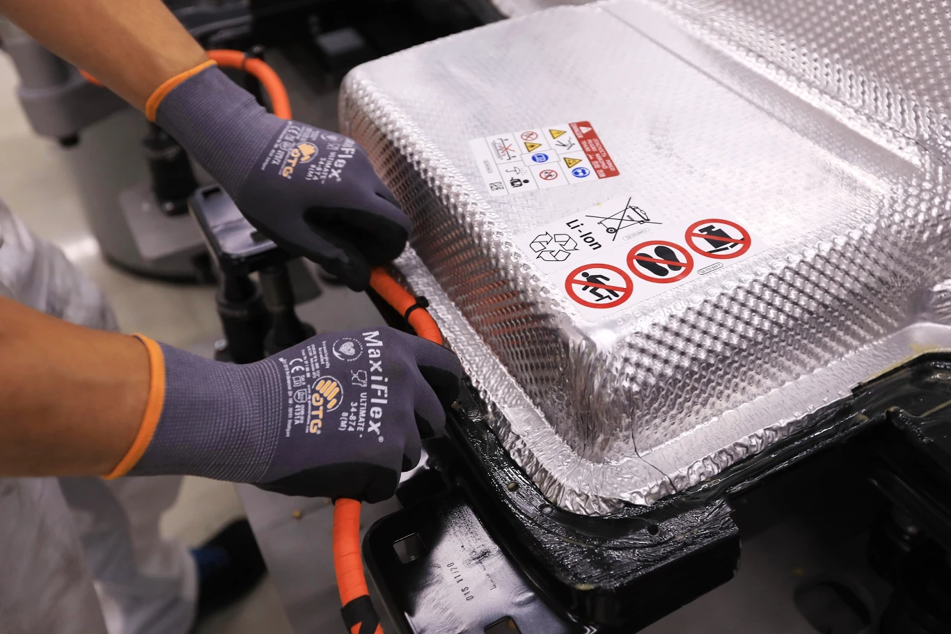 Baterie z Polski trafiają do samochodów wielu światowych producentów Baterie z Polski trafiają do samochodów wielu światowych producentów