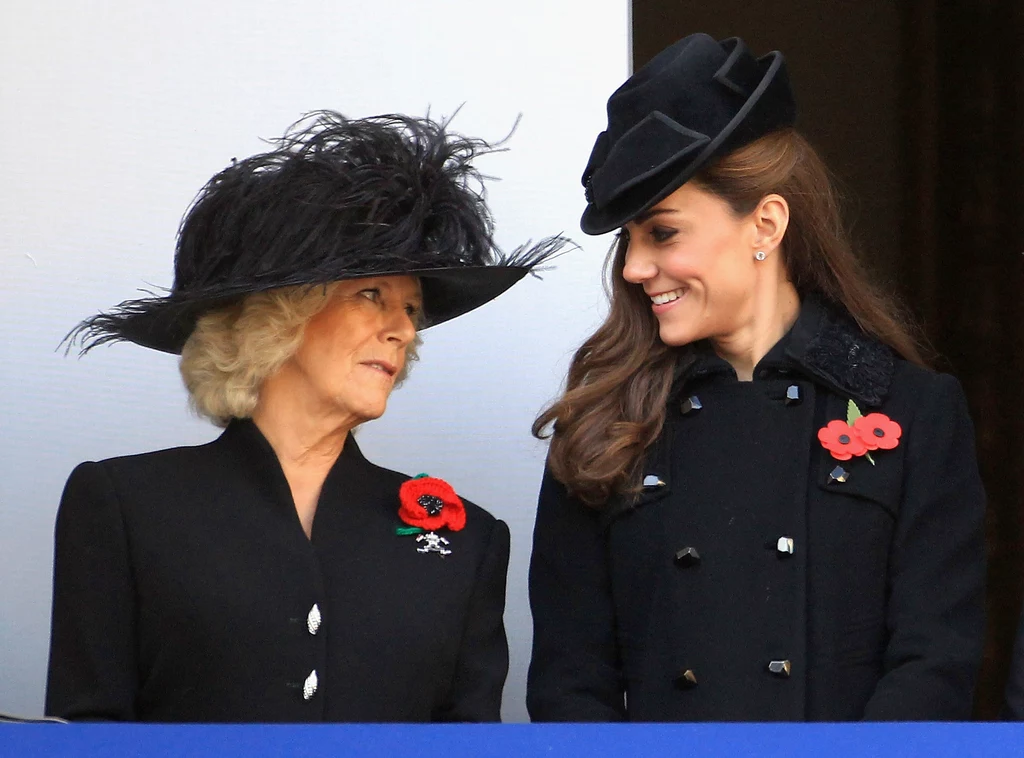 Księżna Camilla w rodzinie królewskiej nie ma bratniej duszy. Jedynie z księżną Kate znalazła wspólny język 