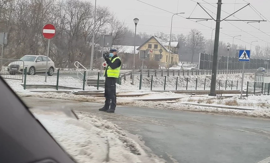 Jak policyjne mierniki działają podczas mrozów?