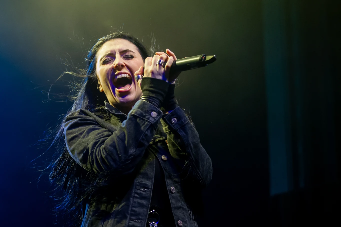 Na czele Unleash The Archers stoi Brittney Hayes Na czele Unleash The Archers stoi Brittney Hayes