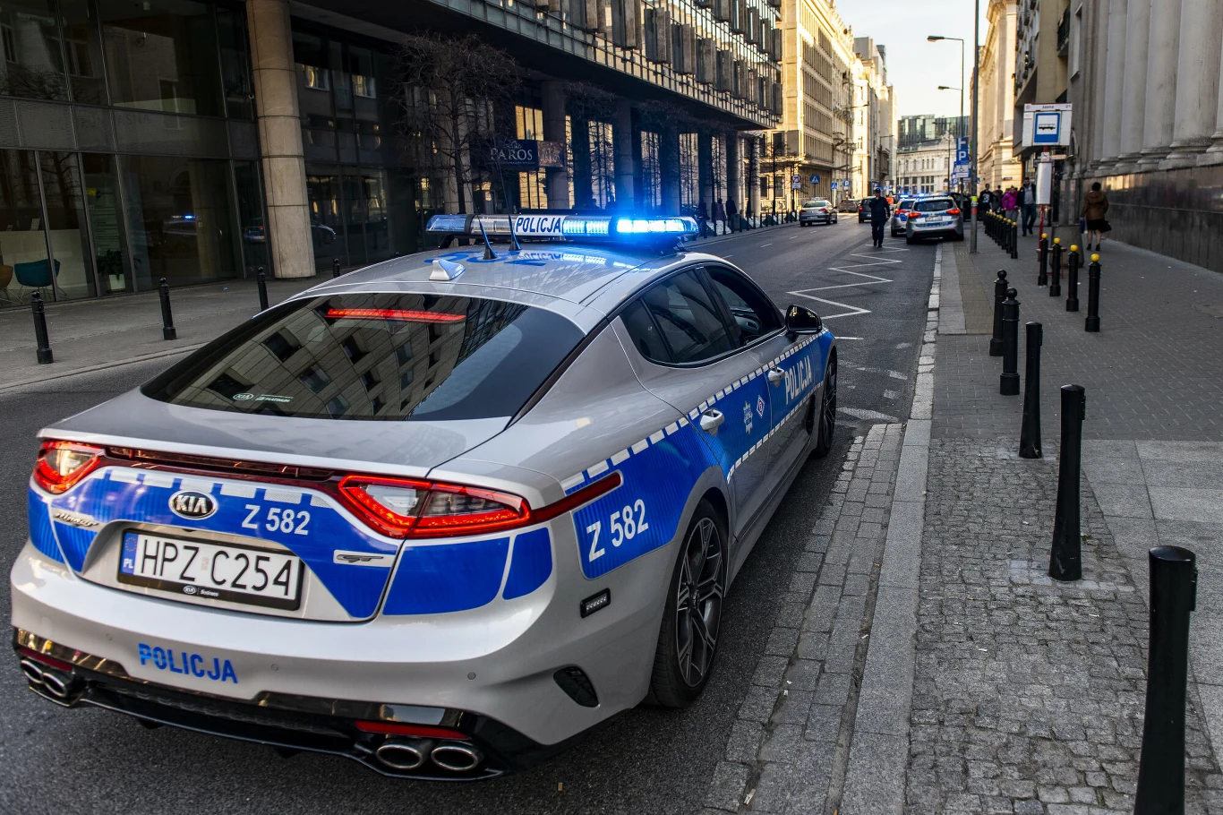 Spada liczba mandatów, rannych i zabitych, Rośnie - mandatów Spada liczba mandatów, rannych i zabitych, Rośnie - mandatów