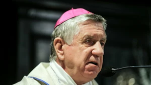 Poruszenie po nagrodzie dla abpa Andrzeja Dzięgi. "Kopanie pokrzywdzonych"