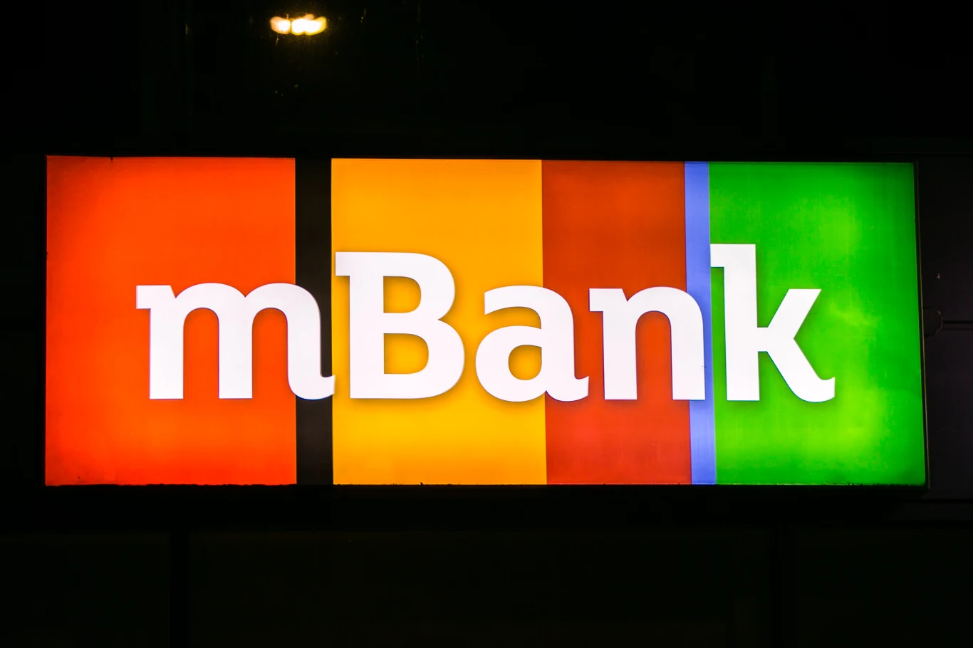 mBank szacuje, że z powodu wakacji kredytowych straci 1,4 mld zł. mBank szacuje, że z powodu wakacji kredytowych straci 1,4 mld zł.