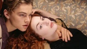 Kate Winslet i Leonardo DiCaprio w filmie "Titanic".