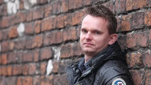 Piłkarscy agenci kasują miliony, a żużlowych prezesi wypędzają za drzwi