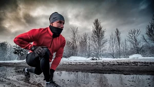 Trening na zewnątrz nie ogranicza się wyłącznie do podziwiania krajobrazu. Korzystać możesz także z siłowni na świeżym powietrzu