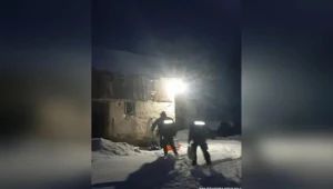 Mężczyzna został uwięziony we własnym domu